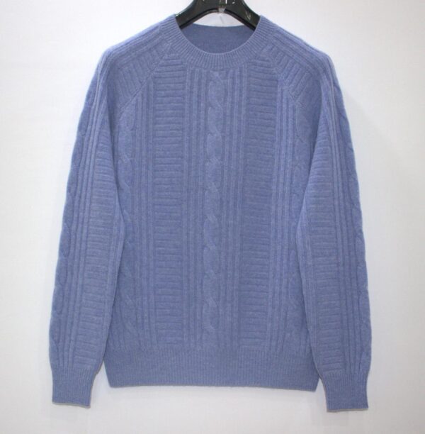 Cable Round Neck Sweter