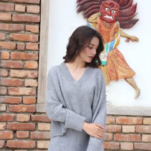 V Neck Pullover